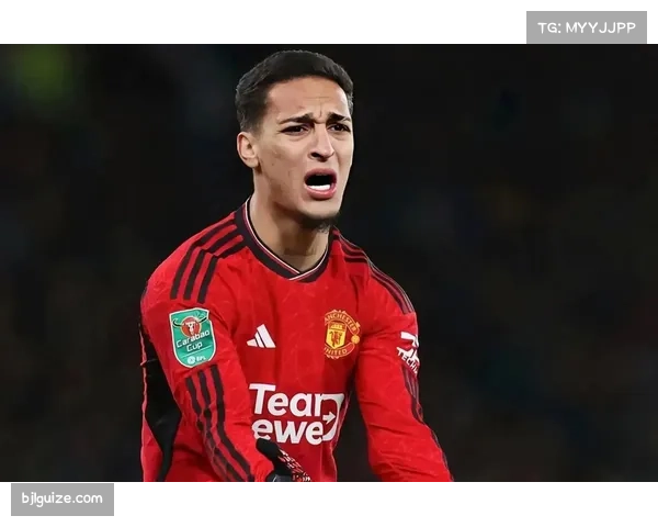 安东尼控诉曼联不尊重离队前被迫在175镑酒店住四十余天