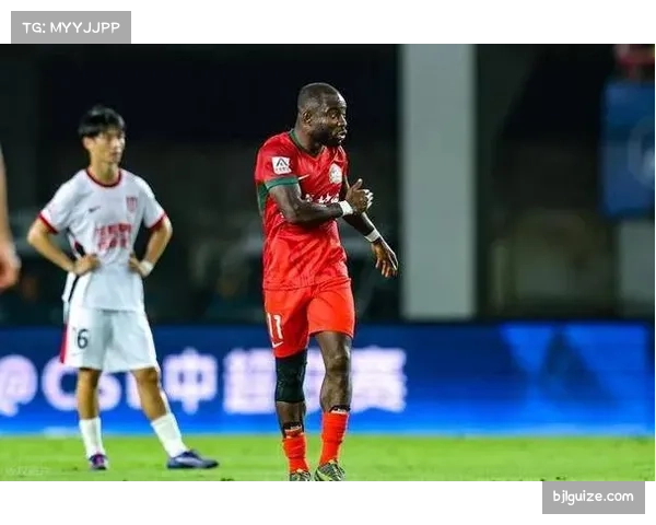 大连英博连克海港泰山取两连胜 斯坦丘阿奇姆彭即插即用